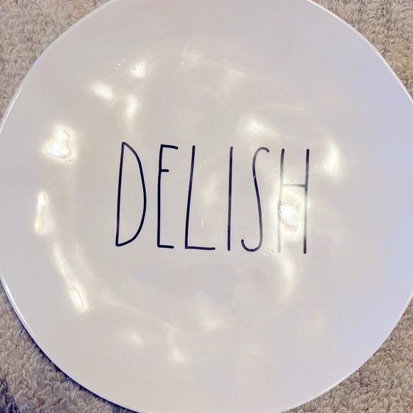 Bundle of 8 Rae Dunn 8” melamine reusable party plates HTF - Picture 3 of 12